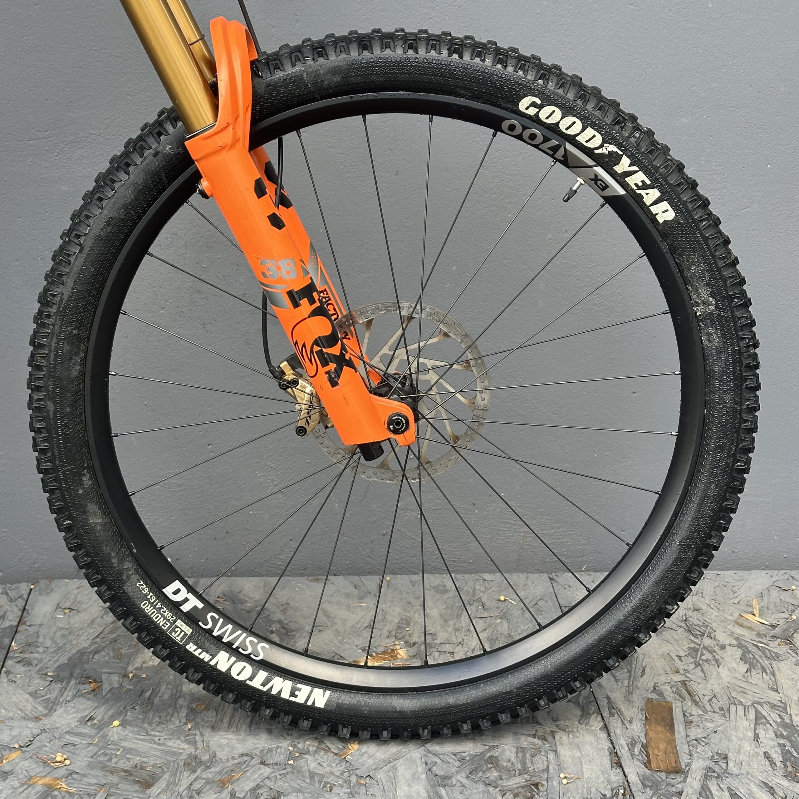 Commencal Meta AM Occasion | VTT Enduro | montage Carte – Image 11