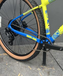 MARIN Bobcat Trail 3 | Artist Edition Thumbs 2026 | Neon Blue – Image 4