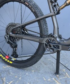 SANTA CRUZ Blur XO AXS RSV | 2027 | Matte Charcoal – Image 6