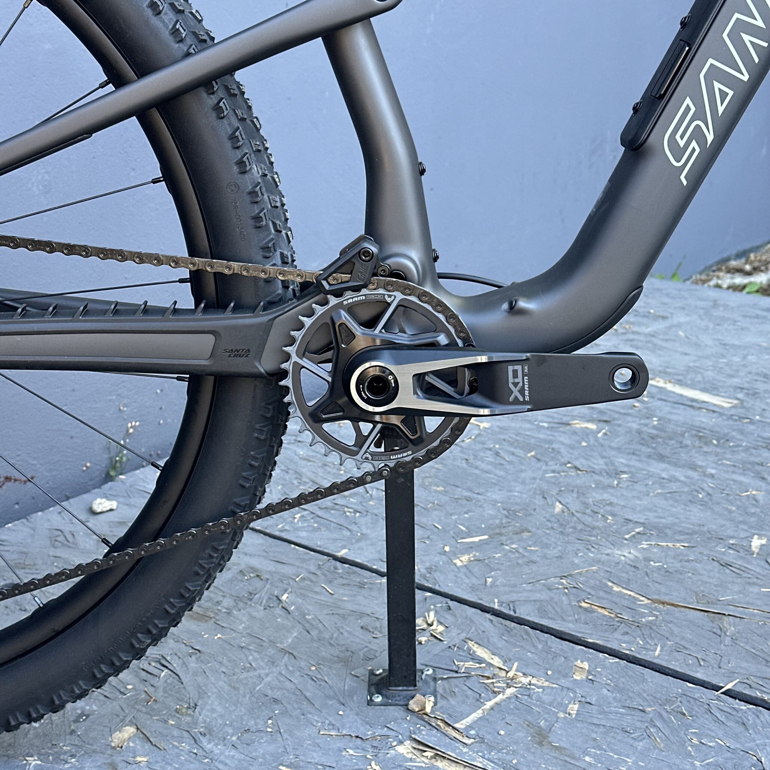 SANTA CRUZ Blur XO AXS RSV | 2027 | Matte Charcoal – Image 7