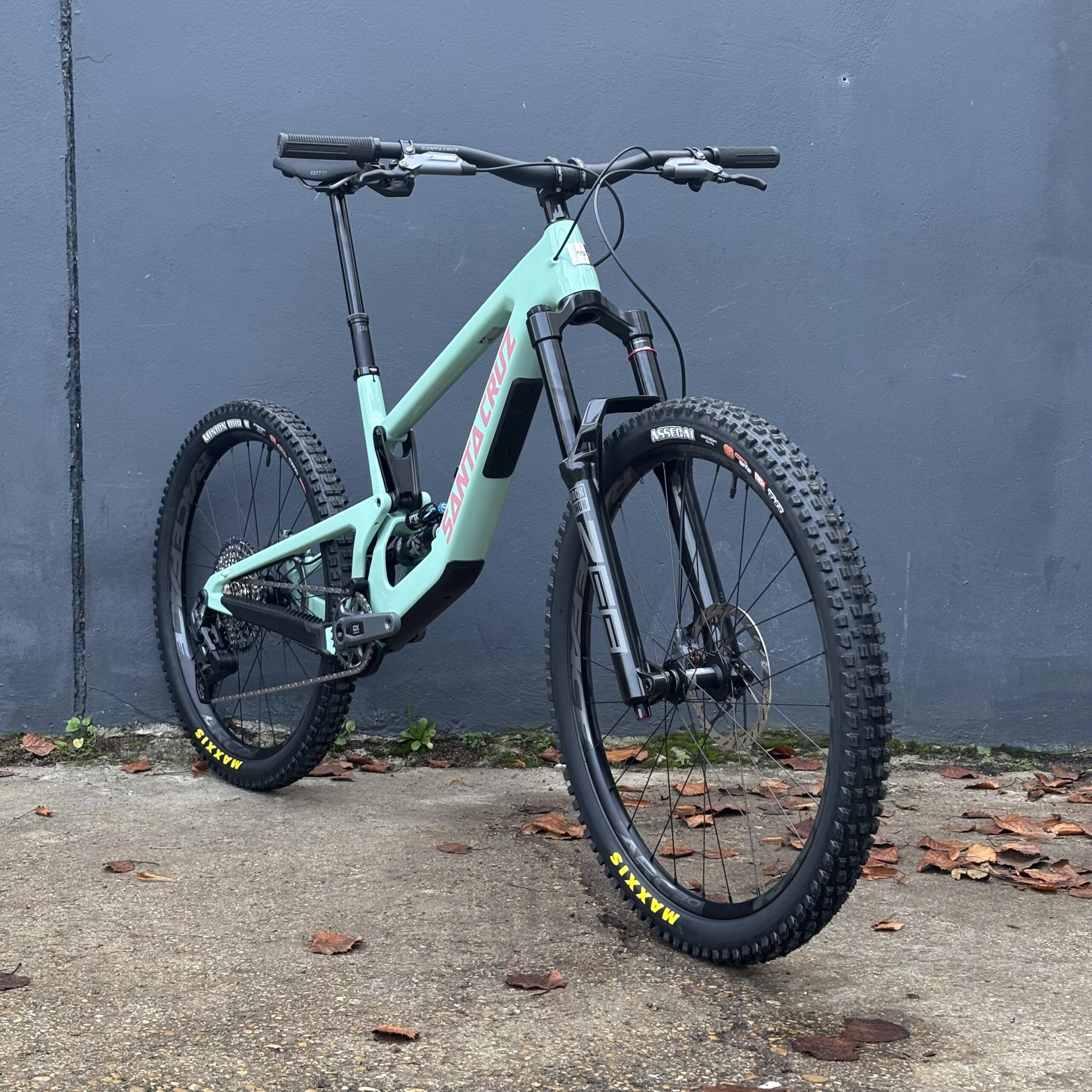 Nomad 6 GX AXS