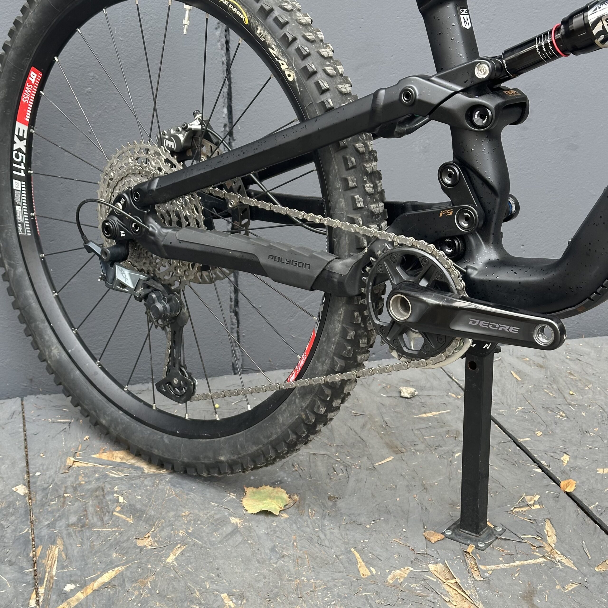 POLYGON COLLOSUS N8 | VTT Enduro | Occasion – Image 6
