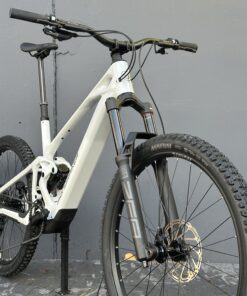 Alternative view of MONDRAKER ZENDIT S 2027 | AVINOX M2S 800Wh | OPTIC WHITE